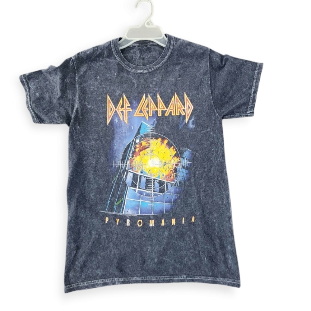 Def Leppard Pyromania Graphic T-Shirt